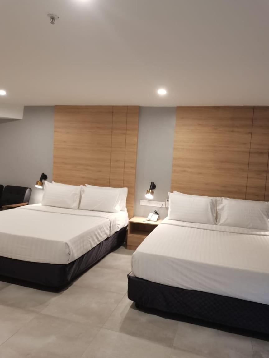 Coral Bay Resort 3*