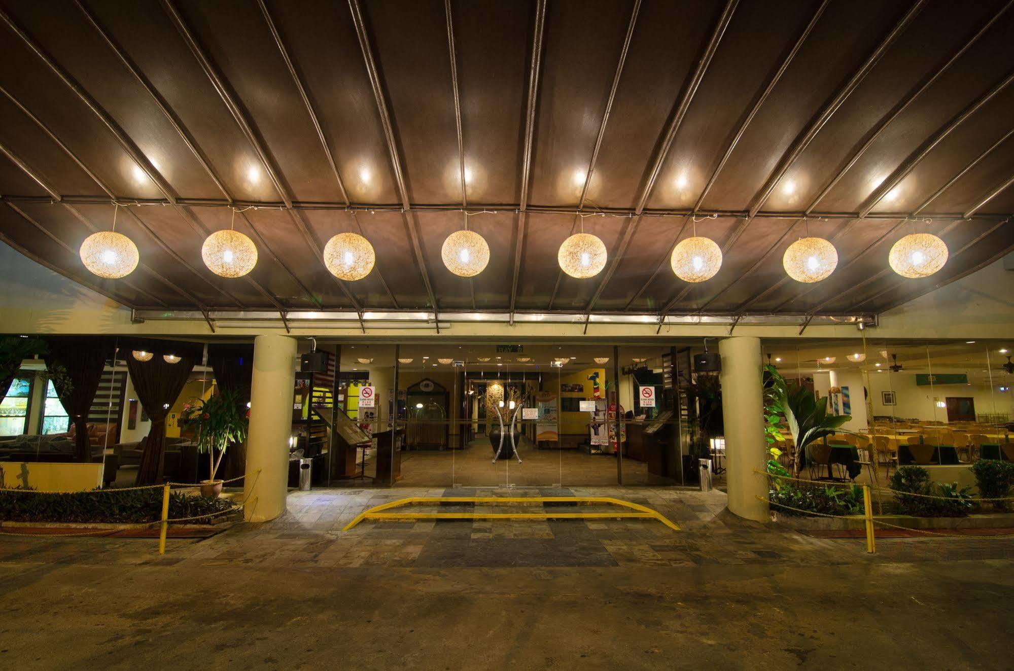 Coral Bay Kampong Sungai Udang